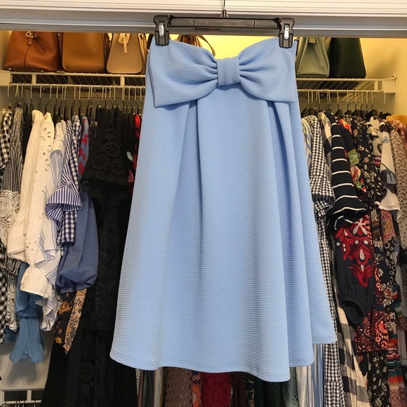 In Style Dresses & Skirts - NEW Boutique Blue Midi Skirt w/ Bow